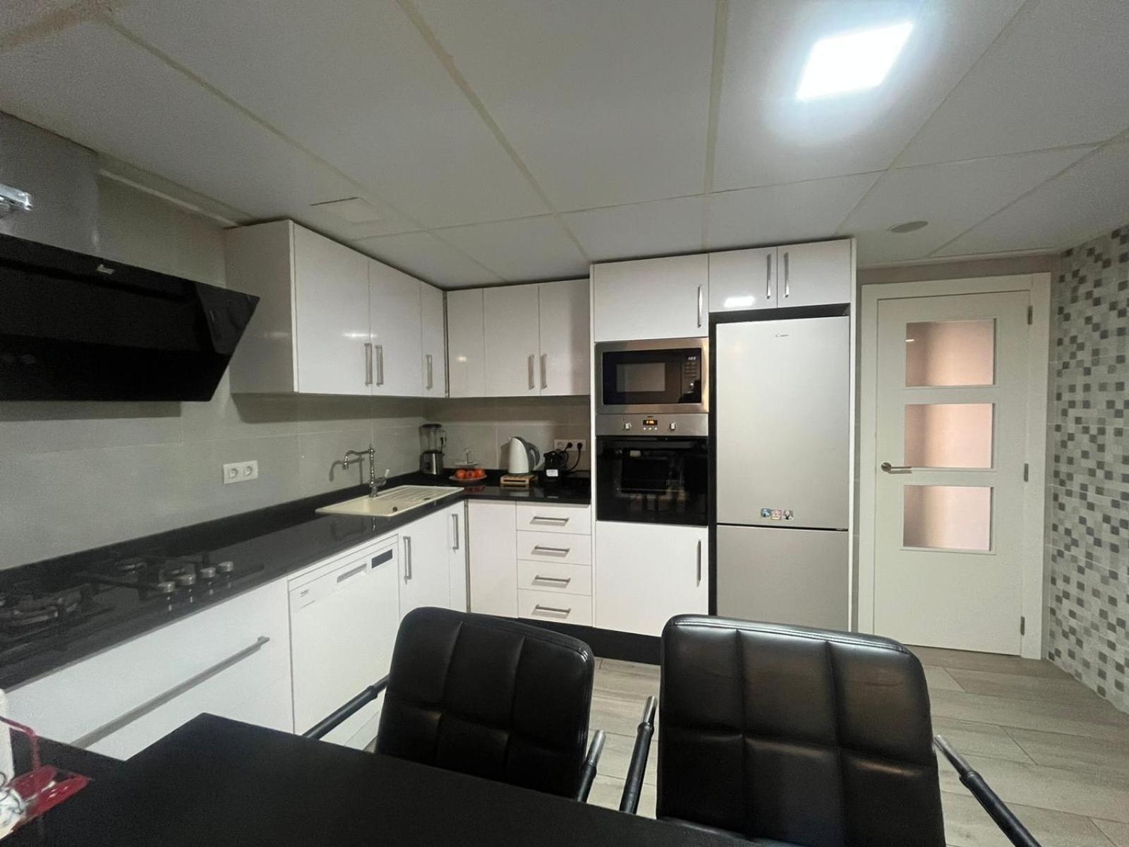 Апартаменти Apartamento Шатіва Екстер'єр фото